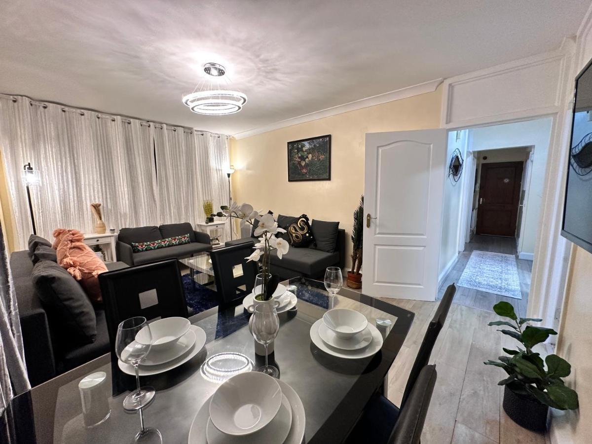 Posh 2-Bedroom, Living Room, Kitchen & 1.5 Bathroom Londyn Zewnętrze zdjęcie