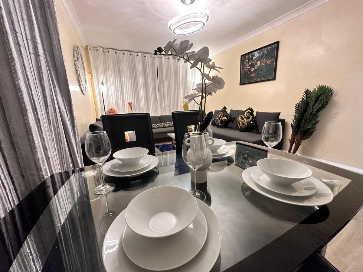 Posh 2-Bedroom, Living Room, Kitchen & 1.5 Bathroom Londyn Zewnętrze zdjęcie