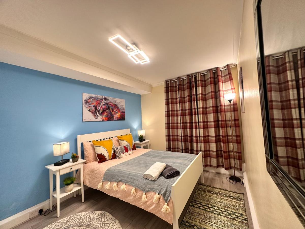 Posh 2-Bedroom, Living Room, Kitchen & 1.5 Bathroom Londyn Zewnętrze zdjęcie
