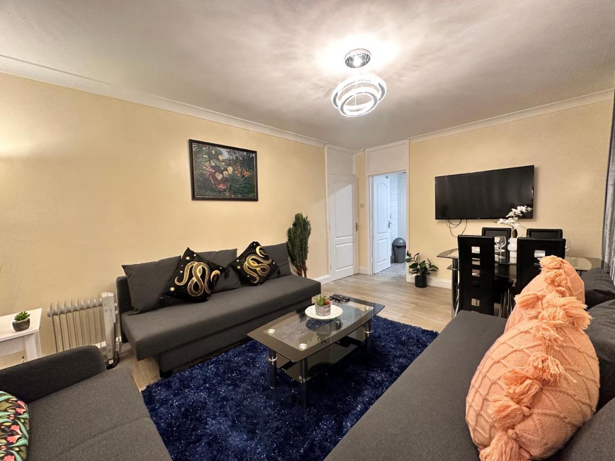 Posh 2-Bedroom, Living Room, Kitchen & 1.5 Bathroom Londyn Zewnętrze zdjęcie